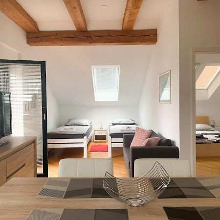 Ela'S Apartment Komenda المظهر الخارجي الصورة