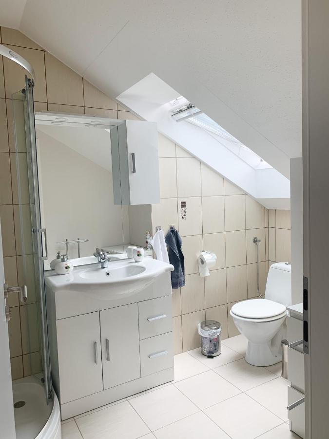 Ela'S Apartment Komenda المظهر الخارجي الصورة