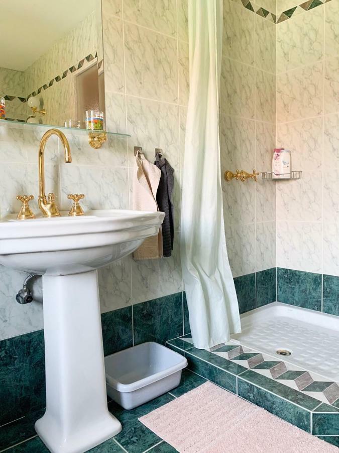 Ela'S Apartment Komenda المظهر الخارجي الصورة